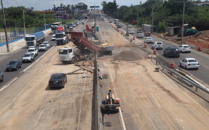 Obras de drenagem na BR-116 em Sapucaia do Sul  | Jornal NH