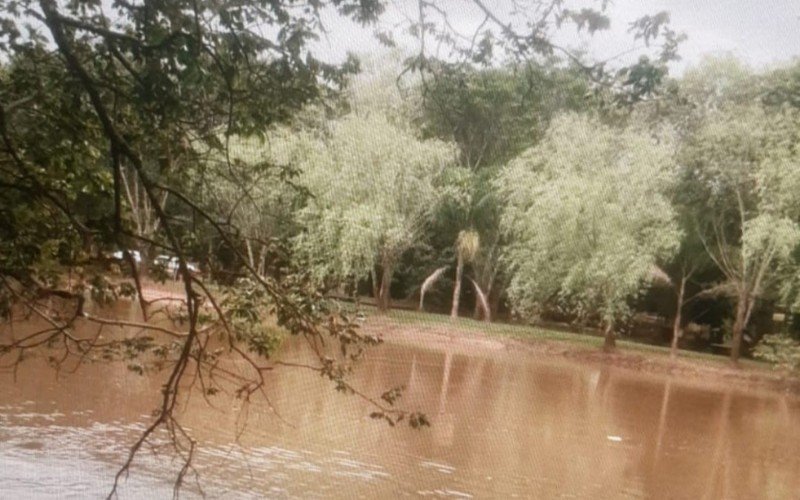 Homem é encontrado morto às margens do Rio dos Sinos | abc+