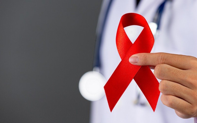 Dezembro Vermelho é o mês dedicado à conscientização sobre o HIV/Aids e outras ISTs | Jornal NH