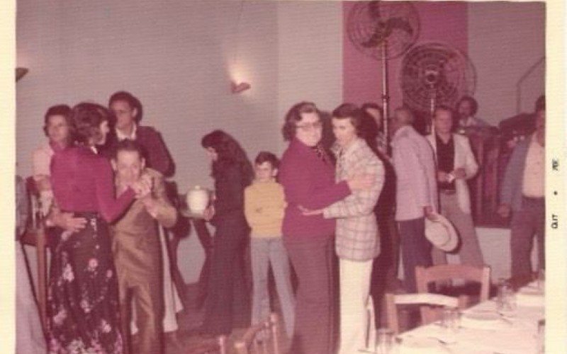 Casamento de Antonio e Maria Coller, em 1976. na Sociedade Sempre Viva