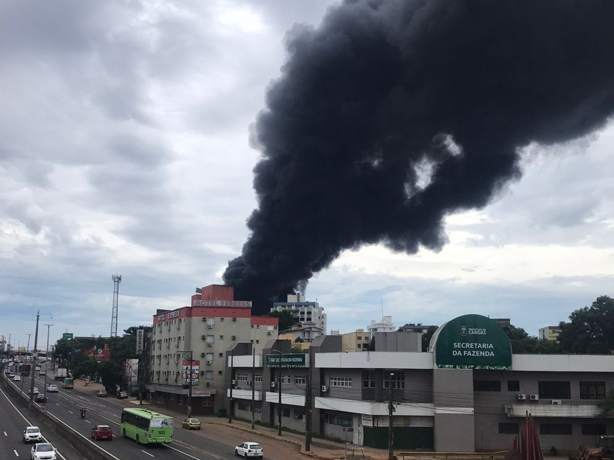 Relembre dez incêndios de grandes proporções registrados na região nos últimos meses