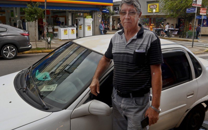 O aposentado Pedro Santos, 70 anos, conta já ter ouvido muito desaforo no Centro