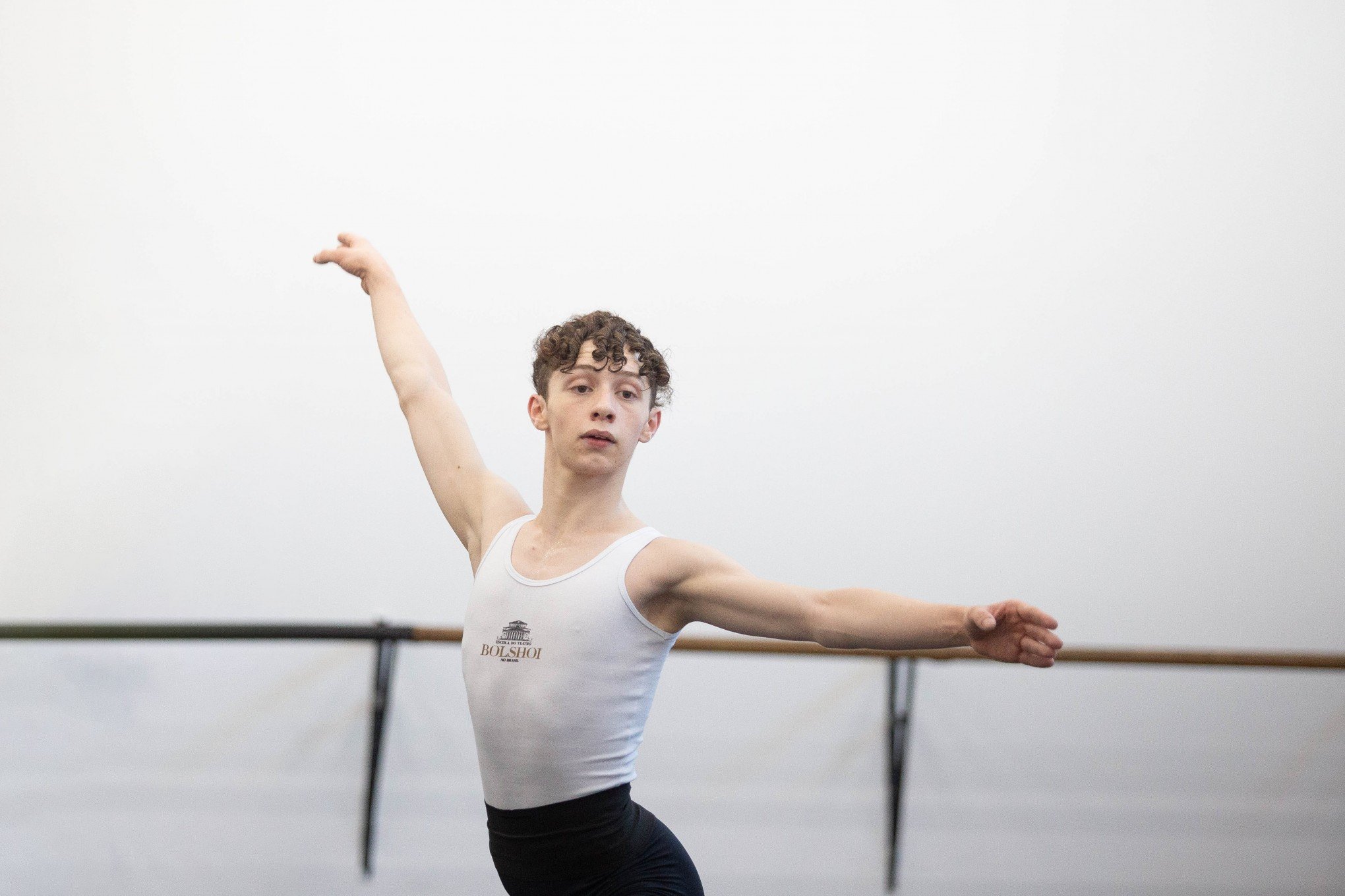 Talento, disciplina e muita dedicação ao ballet clássico