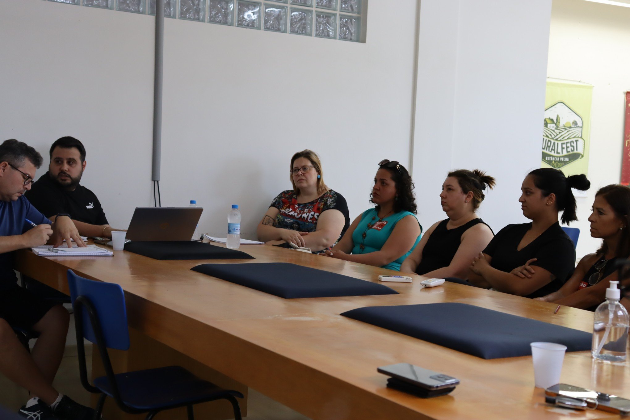 Reunião entre professores e Prefeitura de Estância Velha termina sem acordo