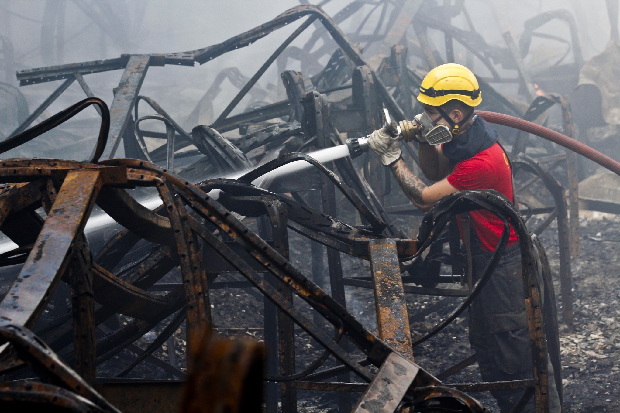 VÍDEO: Veja o que sobrou de prédio destruído por incêndio em Canoas