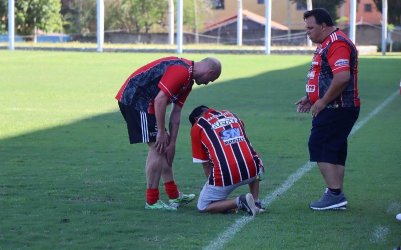 Atacante Gustavo Papa, ex-atleta profissional, foi um dos destaques do Veterano