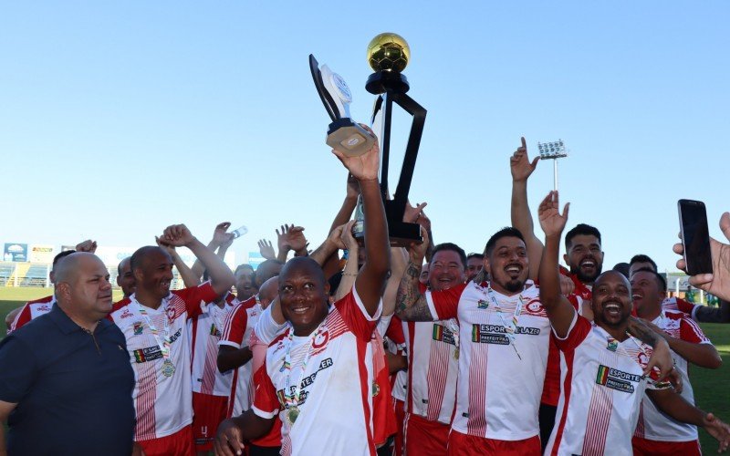 11 GaÃºcho Ã© campeÃ£o do Municipal de Campo de Novo Hamburgo na categoria veterano