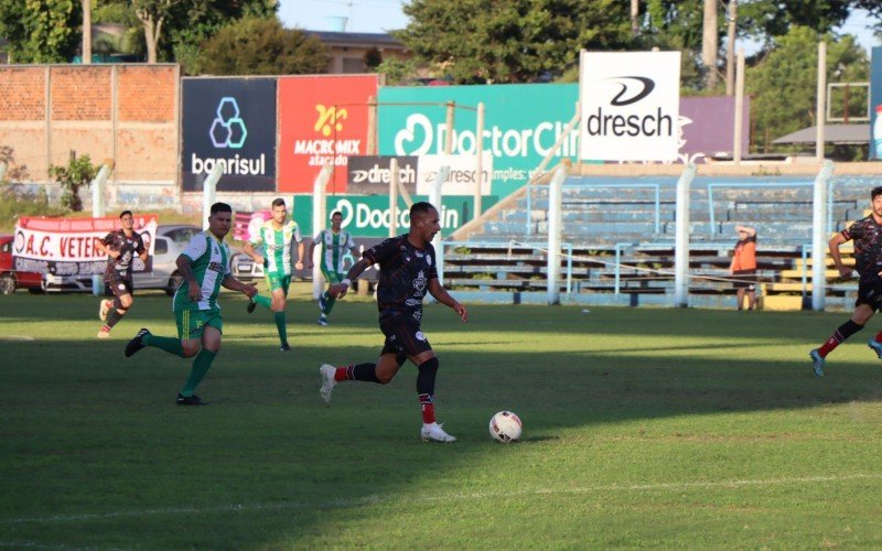 Duelo entre Veterano e HamburguÃªs teve bom nÃ­vel tÃ©cnico