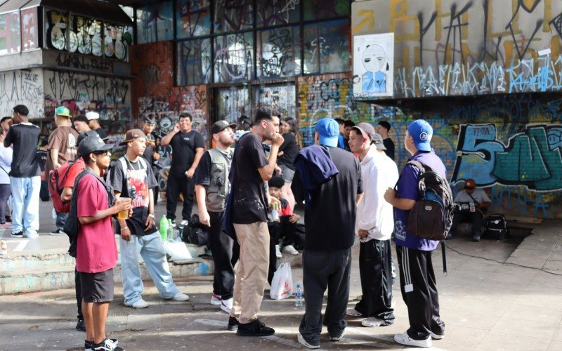 Festival de hip hop ocorreu junto à estação do trem