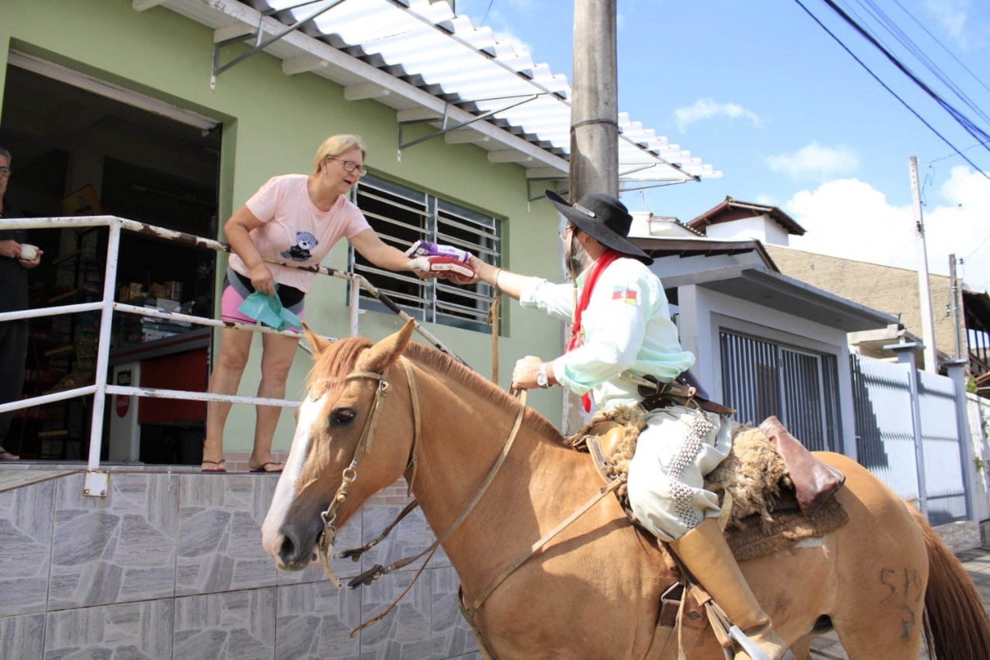 Cavalgada do Bem arrecadou cerca de duas toneladas de alimentos em Sapucaia do Sul