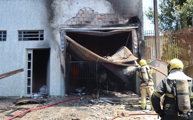 Fogo consumiu empresa de componentes para calÃ§ados do bairro Primavera