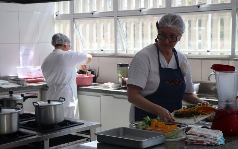 Cinco merendeiras participaram da final do SuperChef da AlimentaÃ§Ã£o Escolar 
