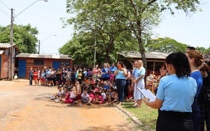 CerimÃ´nia de inÃ­cio das obras de construÃ§Ã£o do novo prÃ©dio da Escola Municipal de EducaÃ§Ã£o BÃ¡sica Harry Roth