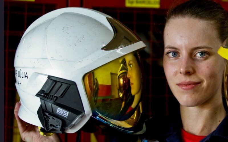 A capitã Júlia Calgaro coordenou a ação dos bombeiros na ocorrência no bairro Marechal Rondon