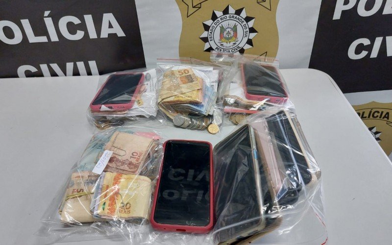 Mais de R$ 2.500 e celulares foram apreendidos | Jornal NH