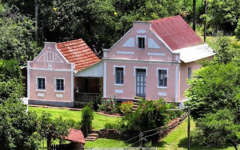Casas antigas que fazem parte dos cartÃµes postais do municÃ­pio