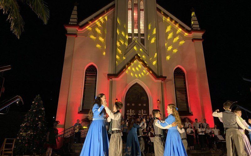 Epopeia de Natal antecipa chegada do Papai Noel | Jornal NH