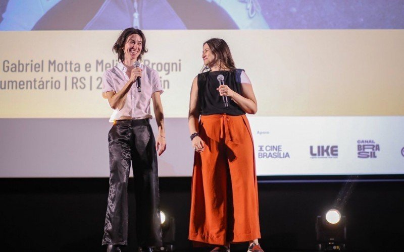 Melissa Brogni durante premiaÃ§Ã£o do Festival de BrasÃ­lia