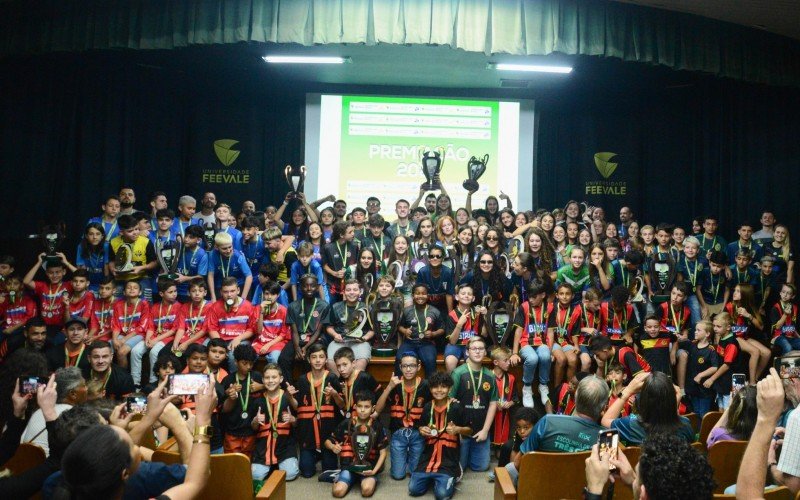 Atletas participaram de evento que premiou os campeões em diversas categorias | Jornal NH