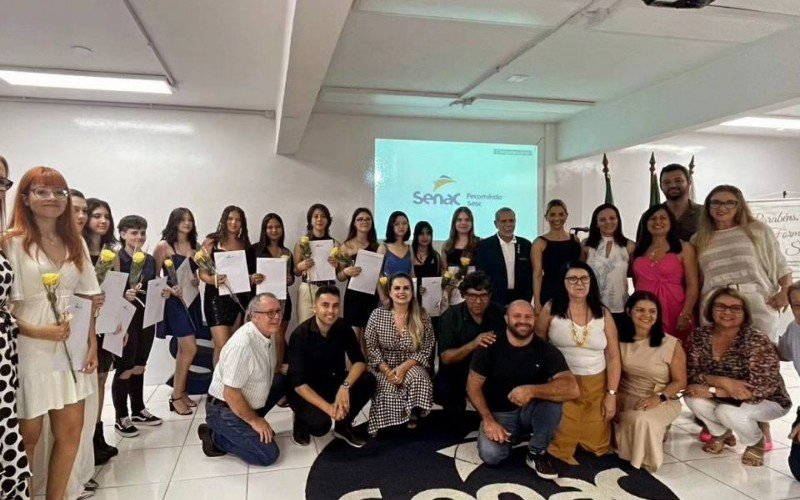 Formatura Meninas na TI