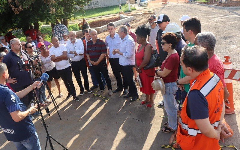 Prefeito Ary Vanazzi liberou a nova ponte do Arroio Kruze em ato com diversas autoridades municipais e estaduais | Jornal NH