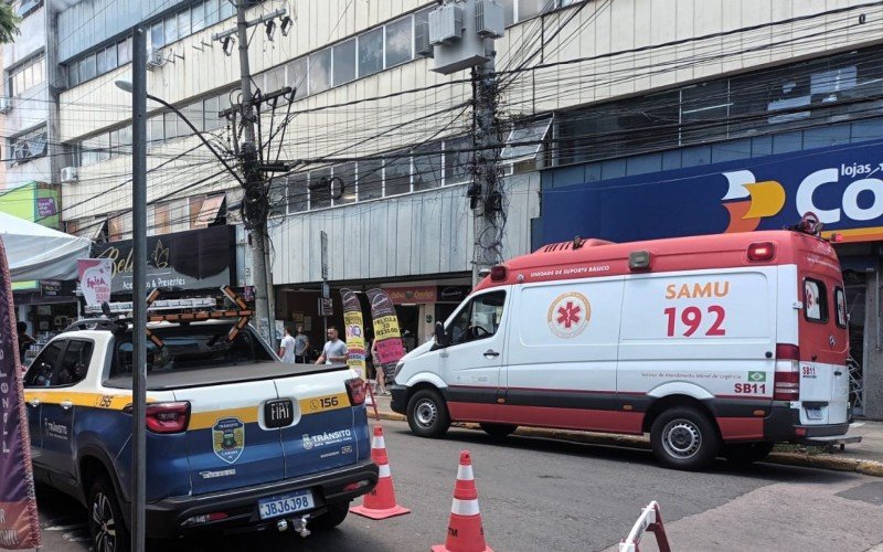 Uma pessoa precisou ser atendida pelo Samu devido ao calor na tarde deste sábado (23)