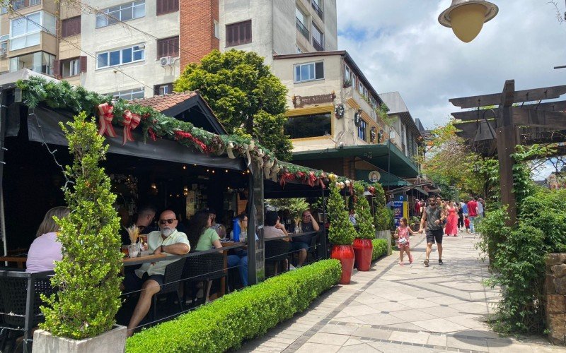 MovimentaÃ§Ã£o no Centro de Gramado na vÃ©spera de Natal, 24 de dezembro