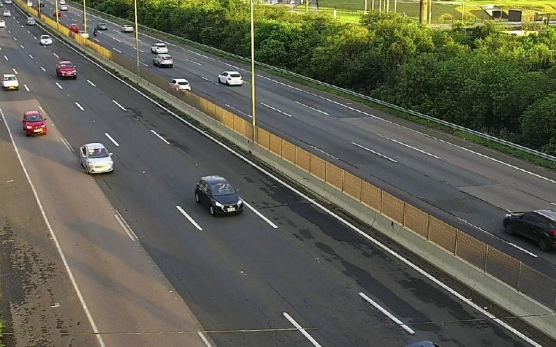 Movimento na Freeway deve se intensificar nesta terça-feira no sentido ao Litoral Norte | abc+