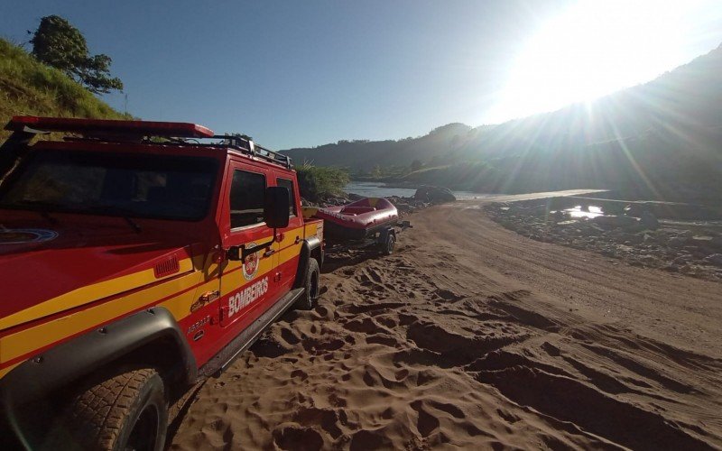 Seguem as buscas por menina de 4 anos que caiu em rio de Santa Catarina | abc+