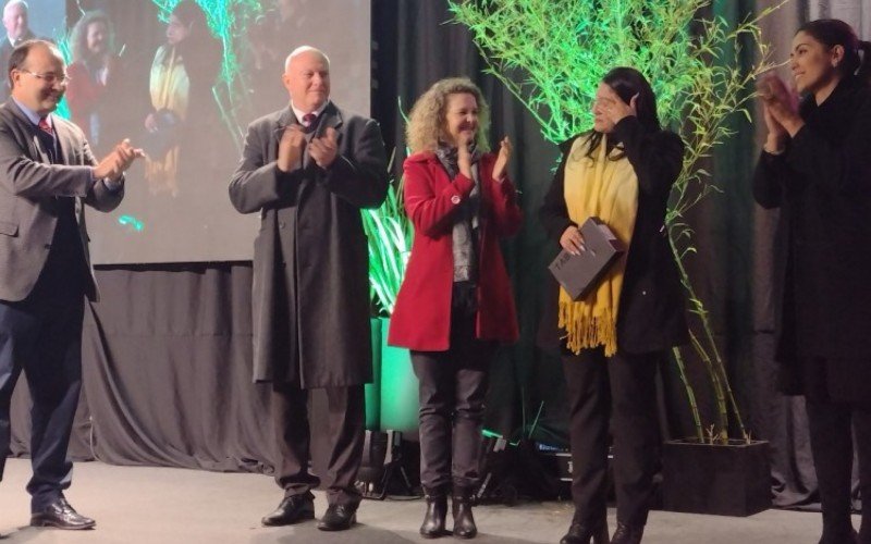 Egressos de Direito foram premiados por suas Histórias que inspiram durante a Multiaula Magna