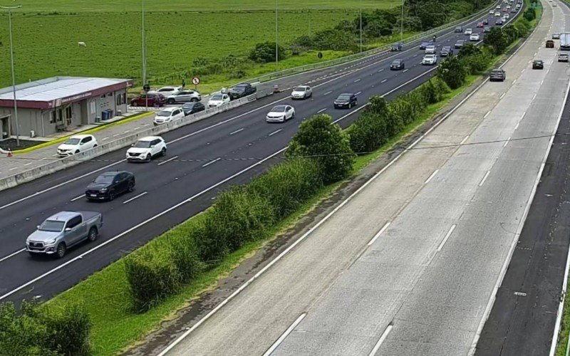 TRÂNSITO: Feriadão de ano-novo movimenta estradas gaúchas; saiba como está o fluxo em direção ao litoral | abc+