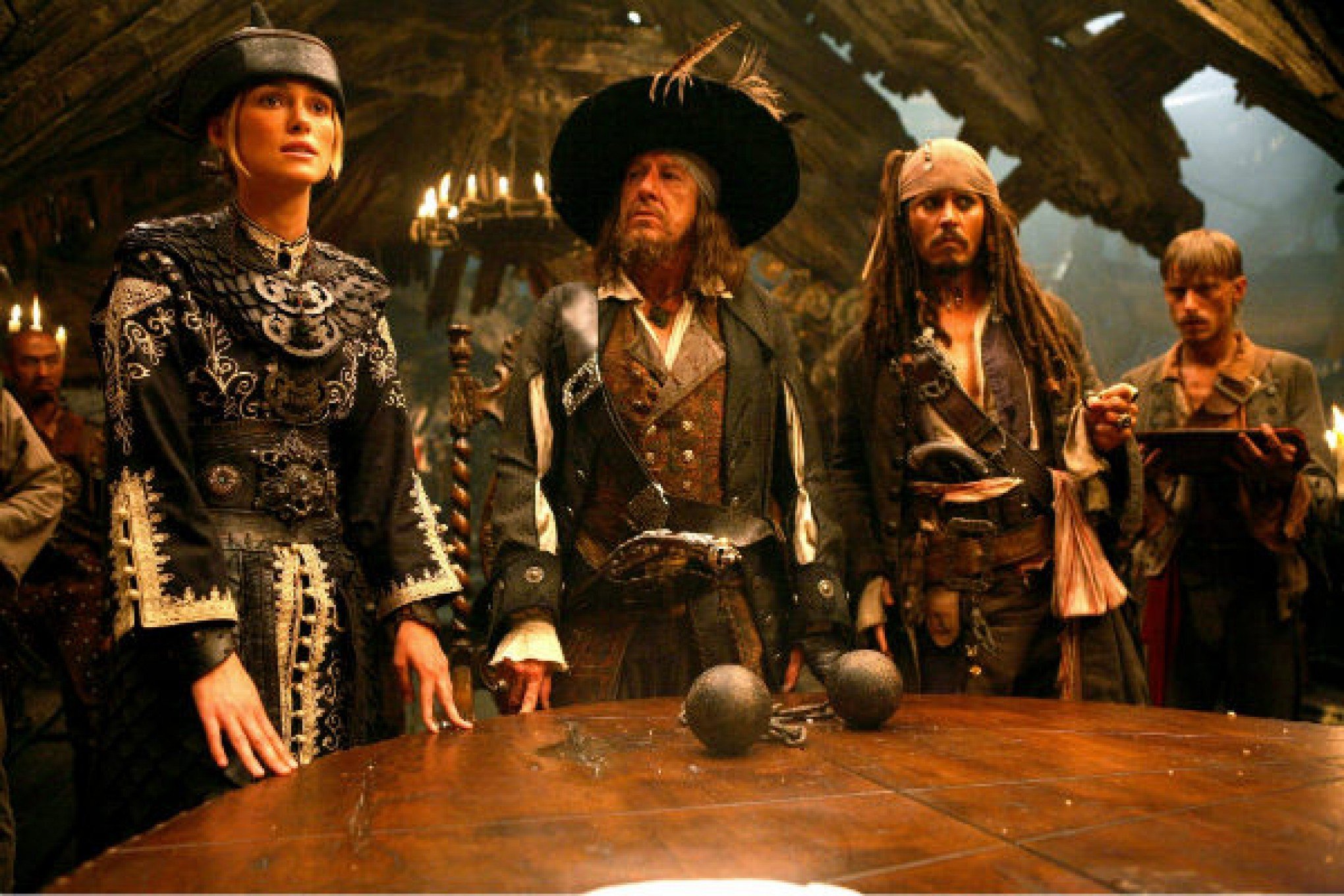 SESSÃO DA TARDE: TV Globo exibe o filme Piratas Do Caribe - No Fim Do Mundo  nesta segunda-feira, 1 de janeiro