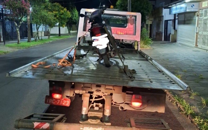 Moto foi recolhida ao depósito do Detran 