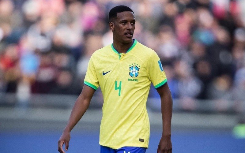 Campeão com a seleção sub-20, Robert Renan já foi convocado pela equipe brasileira principal | abc+