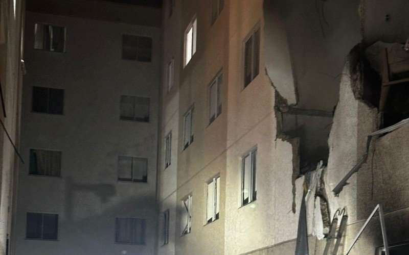 Explosão atinge condomínio e deixa feridos após vazamento de gás; moradores foram retirados por risco de desabamento | abc+
