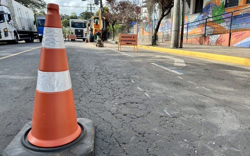 Obras serão feitas na rotatória da São Pedro com a Avenida das Hortênsias