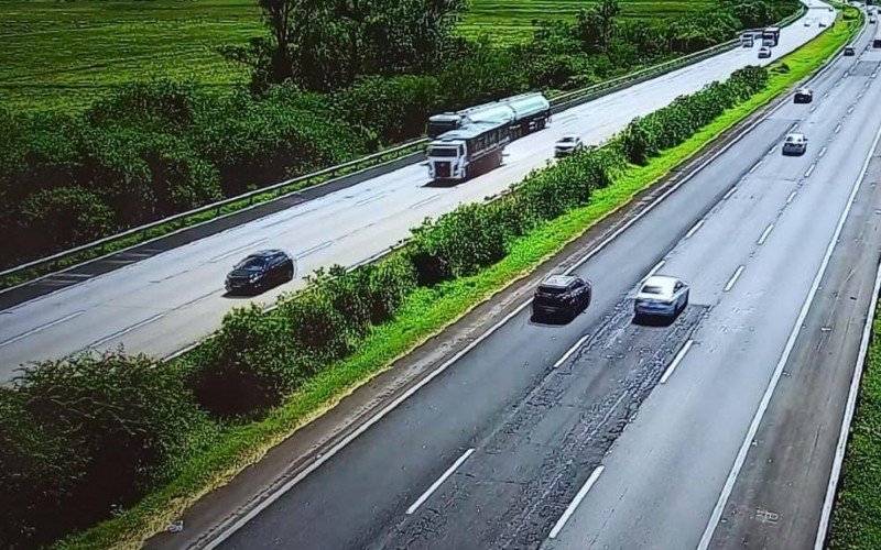 A estimativa é que mais de 127 mil carros passem pela free way durante final de semana | abc+