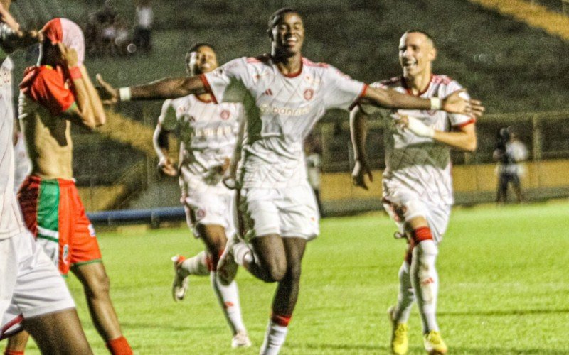 Ricardo Mathias marcou os gols da vitória colorada sobre o Velo Clube | abc+