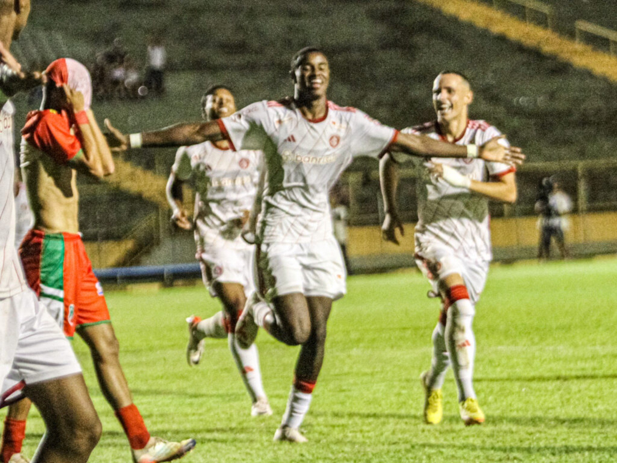 Colorado vence a segunda na Copa São Paulo e já garante classificação à fase mata-mata