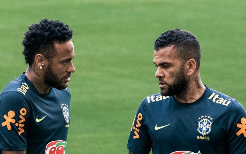 Neymar e Daniel Alves | abc+
