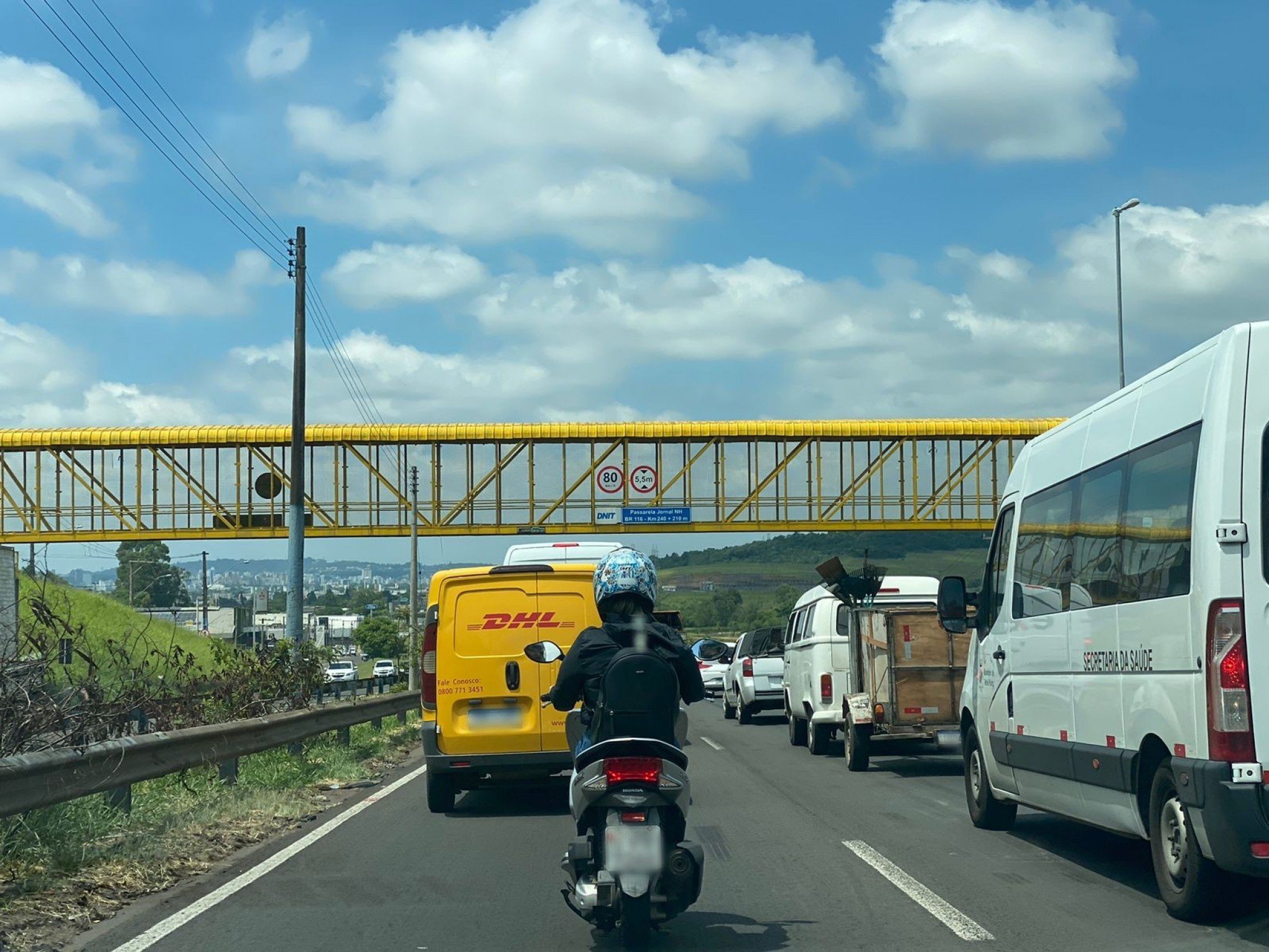 BR-116: Motoristas enfrentam lentidão devido a obras no Vale do Sinos