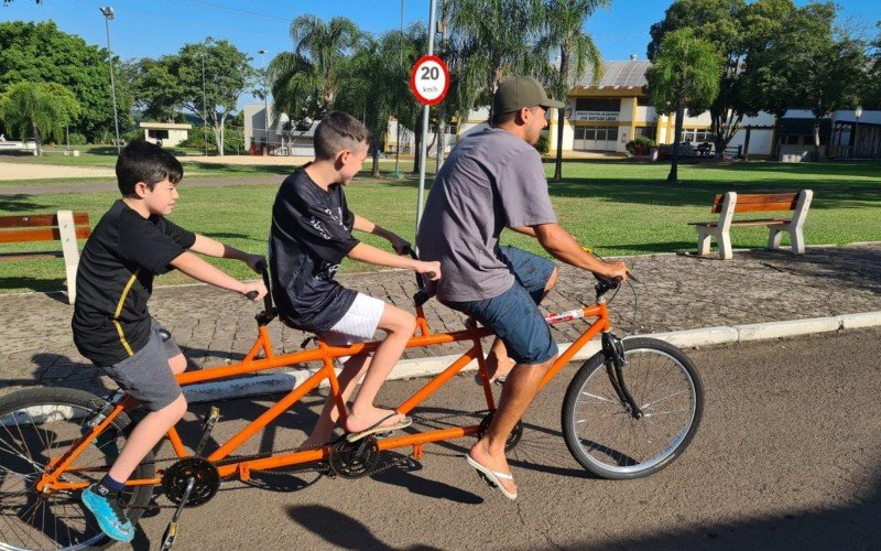 Bicicletas tipo Tandem em Bom PrincÃ­pio 