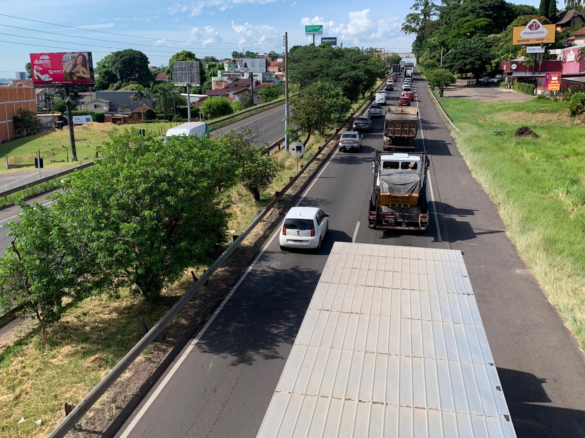 TRÂNSITO: Confira os pontos de congestionamento na BR-116 e BR-448 no Vale do Sinos