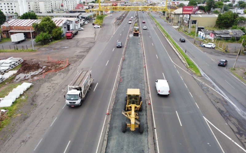 Andamento das obras da terceira faixa da BR-116, entre SÃ£o Leopoldo e Novo Hamburgo, e dos viadutos da RS-240, na Scharlau