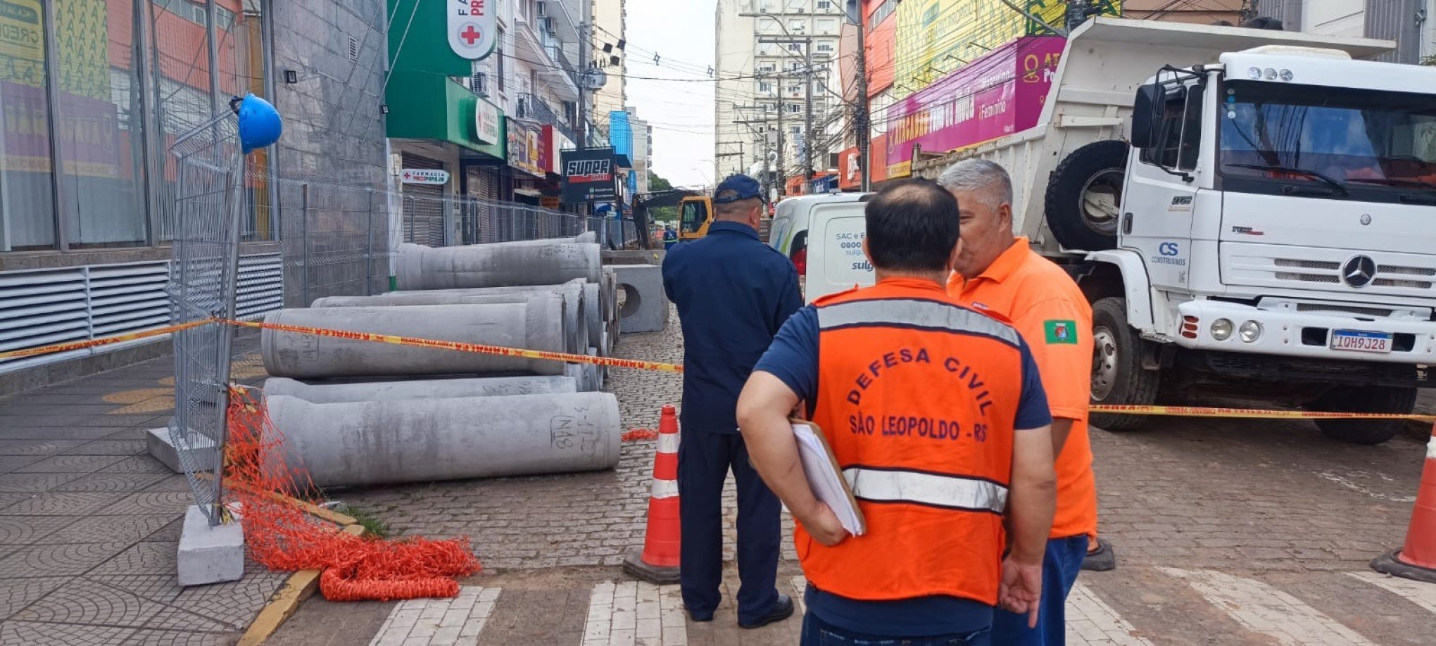 Defesa Civil havia isolado o trecho por causa do incidente