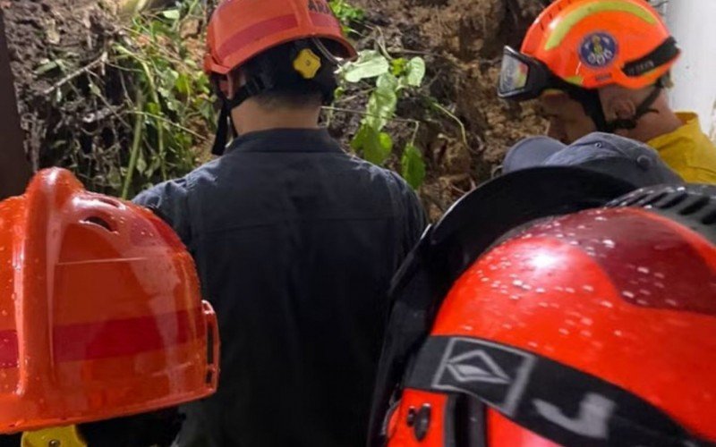 Deslizamento de terra mata morador em São Bernardo do Campo | abc+