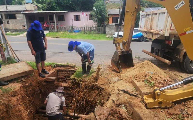 Equipes do Semae consertaram vazamento e abastecimento foi retomado nesta terça-feira (16)