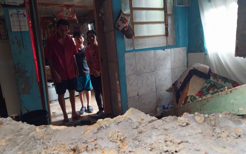 Jurema Silveira Vargas, Osmarino Vargas da Silva e  Yuri Matheus da Silveira Vargas estÃ£o com a casa interditada