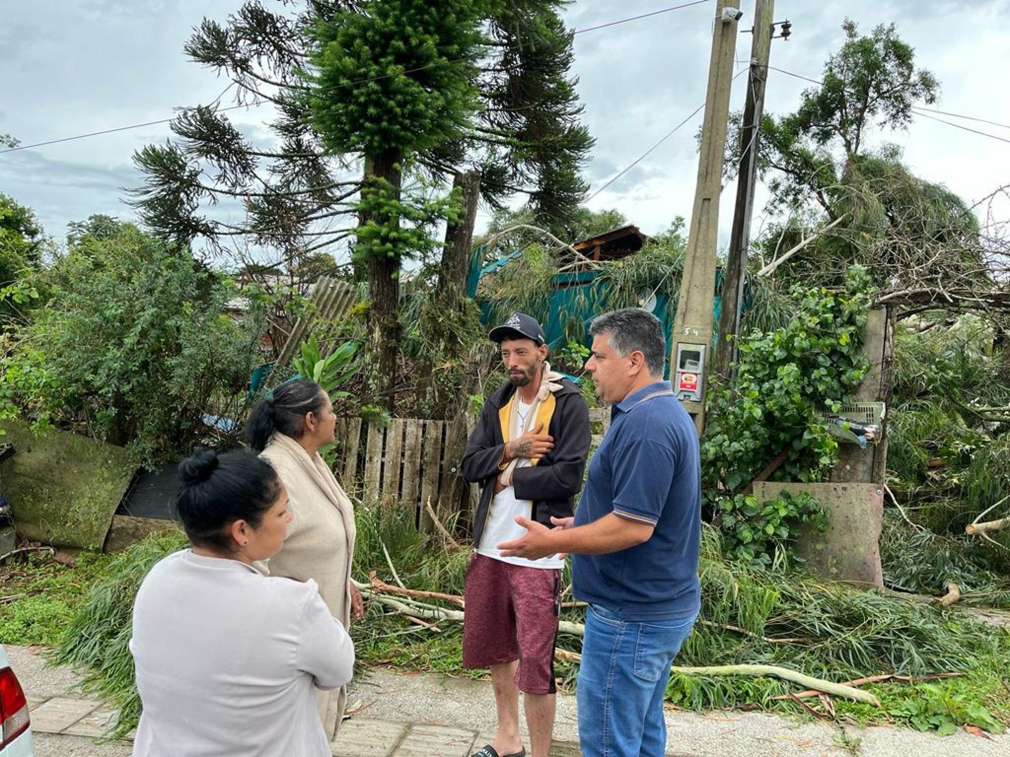 TEMPESTADE: Canela inicia aquisição de telhas para auxiliar famílias atingidas pelo temporal