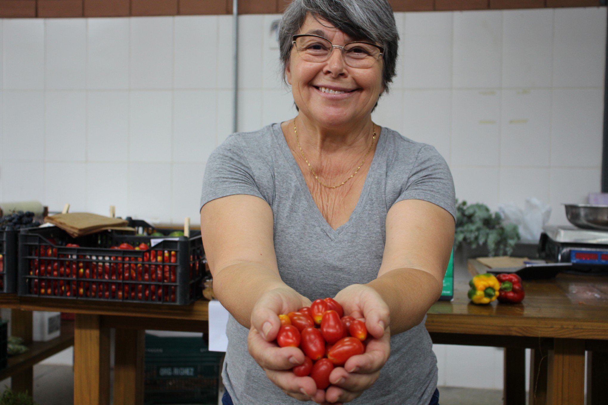 Agricultora Mara Konrath, na Feira orgânica de Sapiranga | abc+